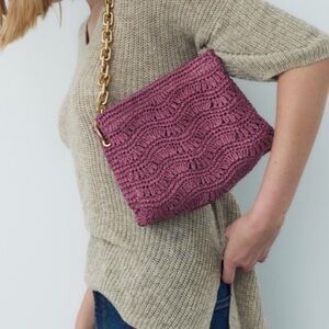 🎉SALE🎉 NWT ZARA Fuchsia Woven Clutch w/Chain Strap